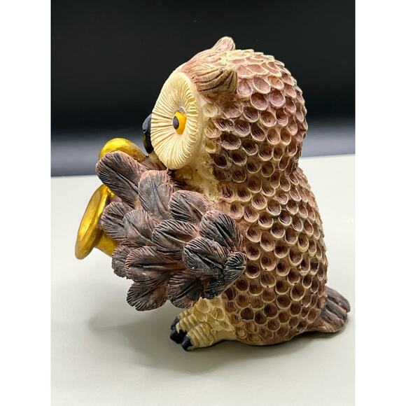 Carved Resin Owl Playing the Saxophone Cute Gift/Collectable For Your Sax Player - Picture 7 of 7